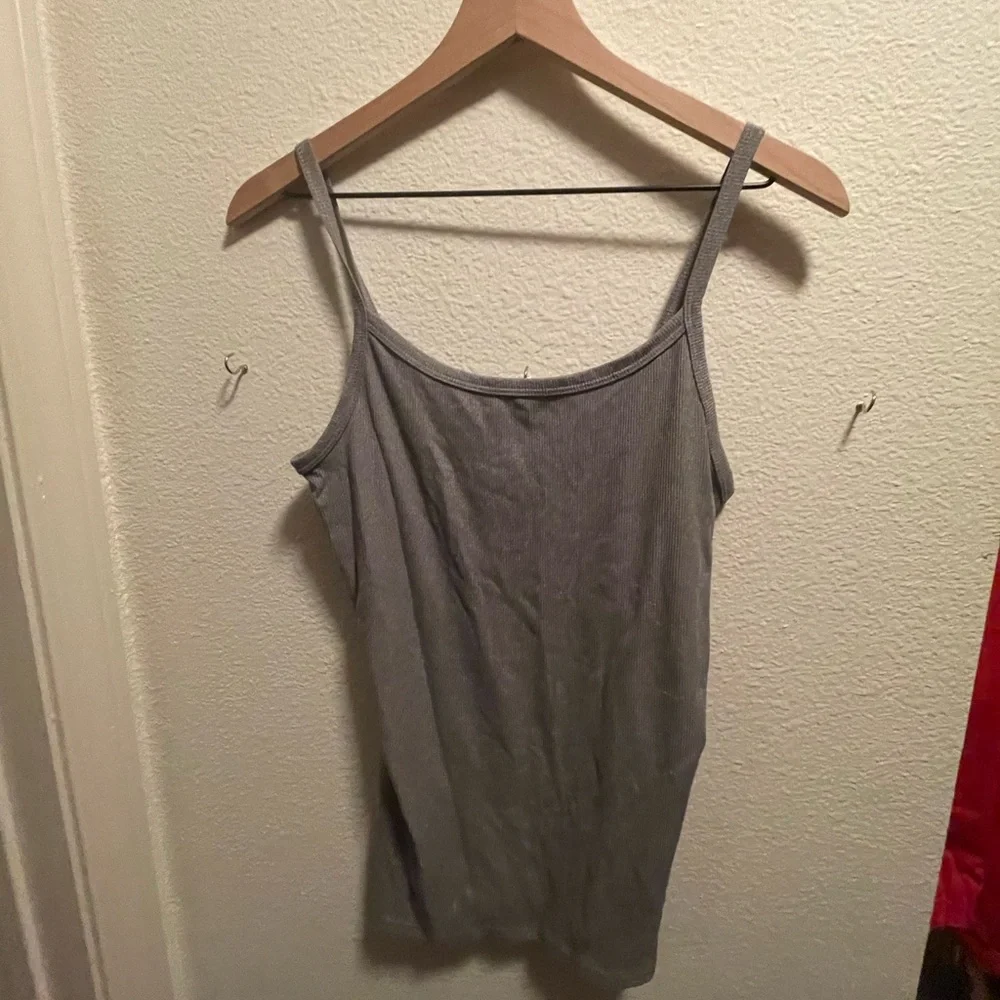 Gray Ribbed Tank - Picture 2 of 2
